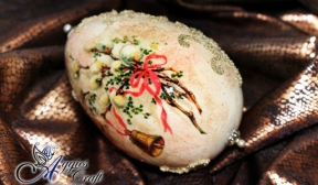 Decoupage Tutorial - Easter Egg with Caviar Beads