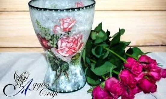 Glass flower vase with rice paper