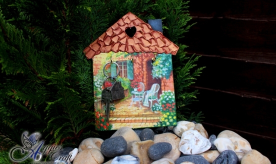 Decoupage Tutorial - Key Holder - DIY Tutorial